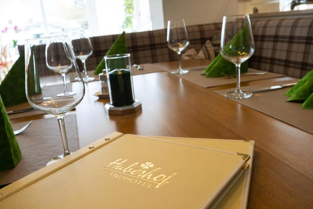Landhotel Huberhof Allershausen 3*,